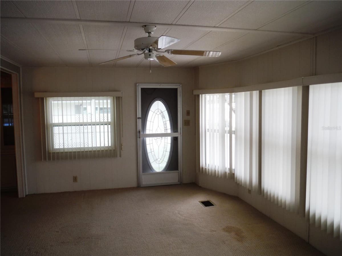 161 HICKORY GATE DRIVE — photo 5 of 35