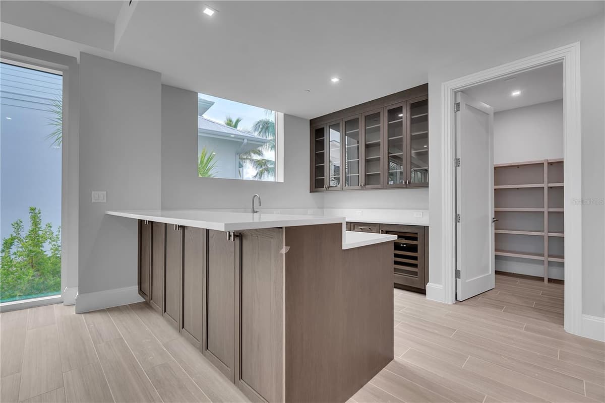 70 AVENIDA VENECCIA — photo 8 of 50