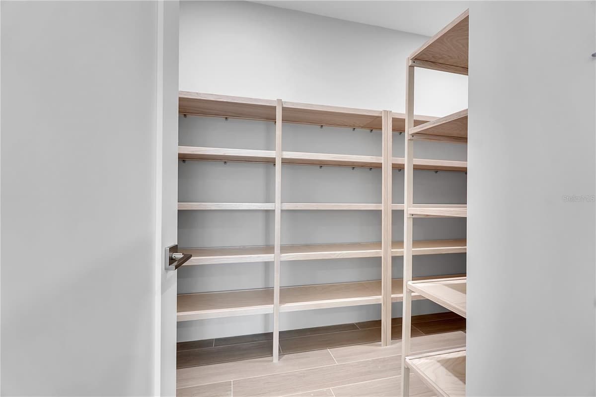 70 AVENIDA VENECCIA — photo 14 of 50