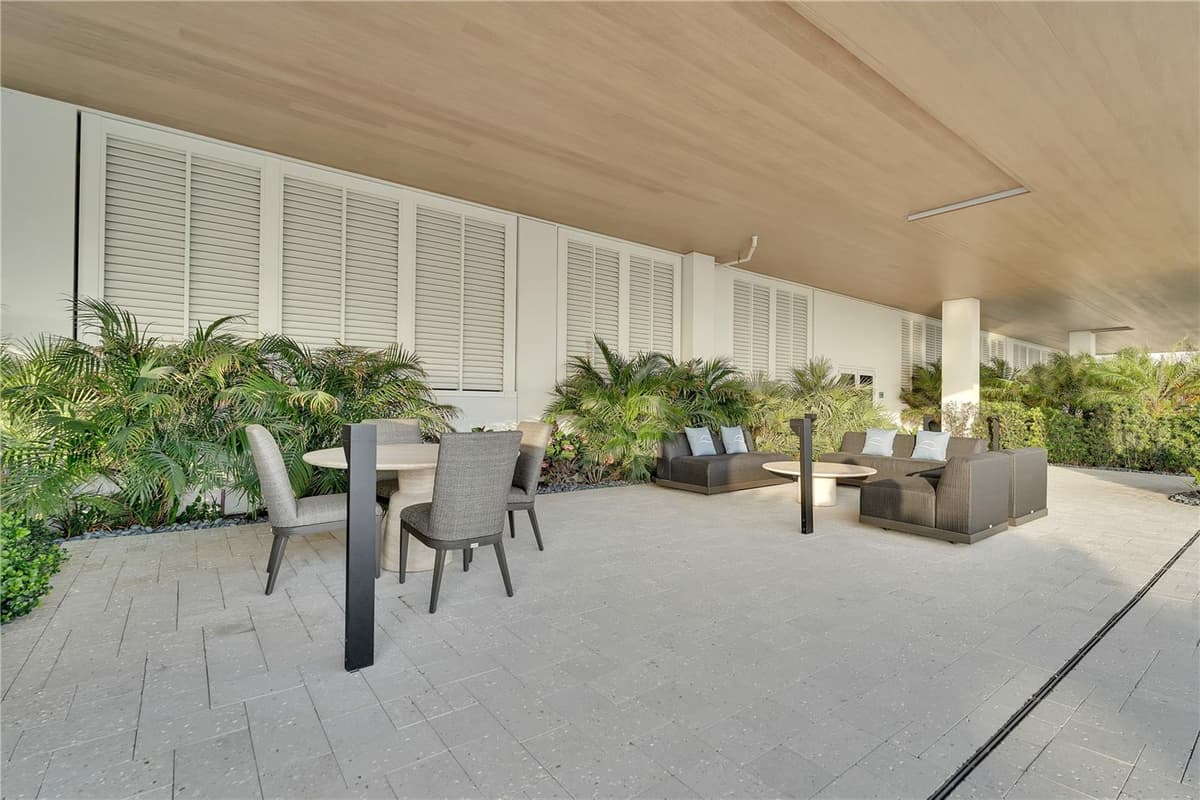 70 AVENIDA VENECCIA — photo 41 of 50