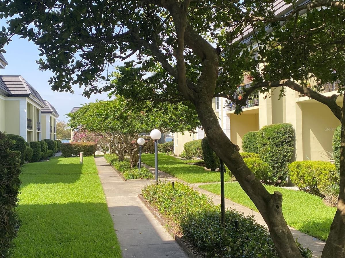 1500 GAY ROAD — photo 2 of 15