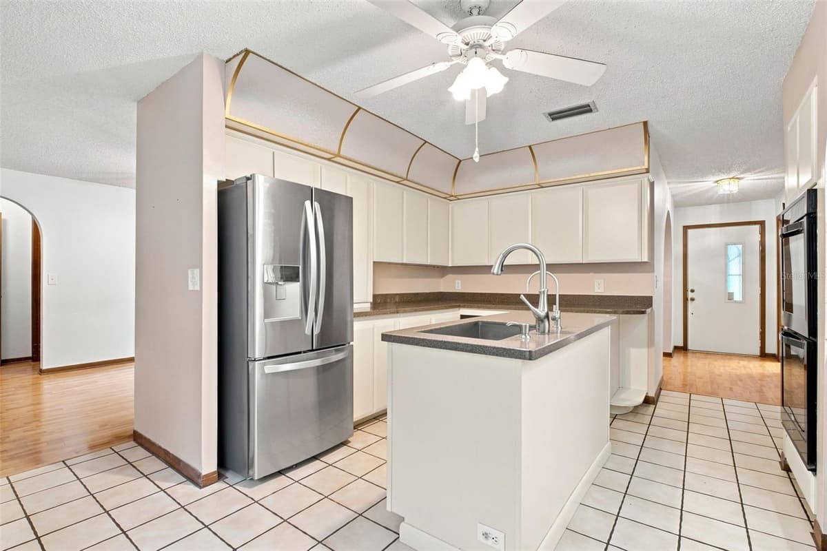 9230 JASMINE BOULEVARD — photo 13 of 55