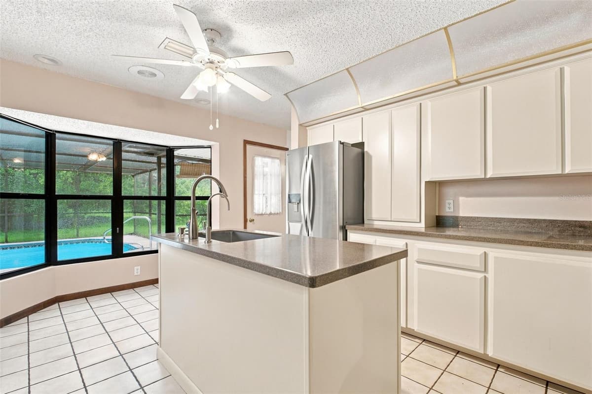 9230 JASMINE BOULEVARD — photo 5 of 55