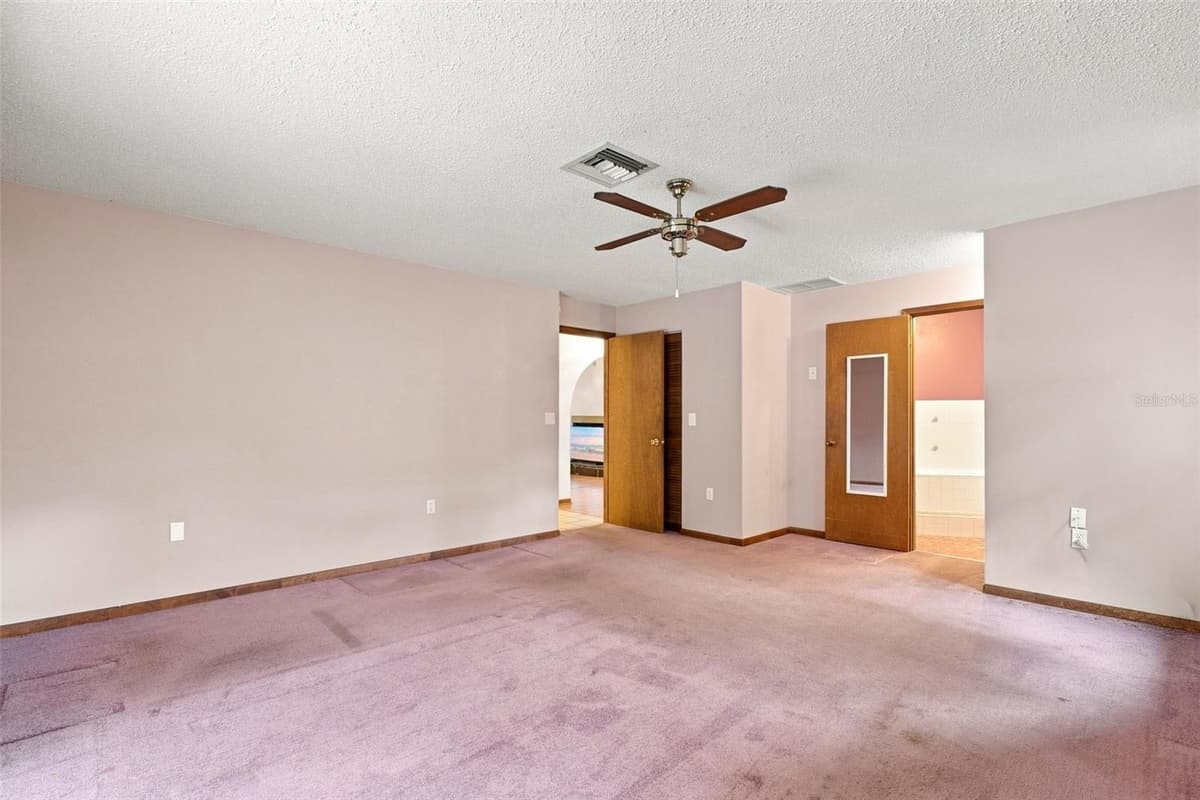 9230 JASMINE BOULEVARD — photo 12 of 55