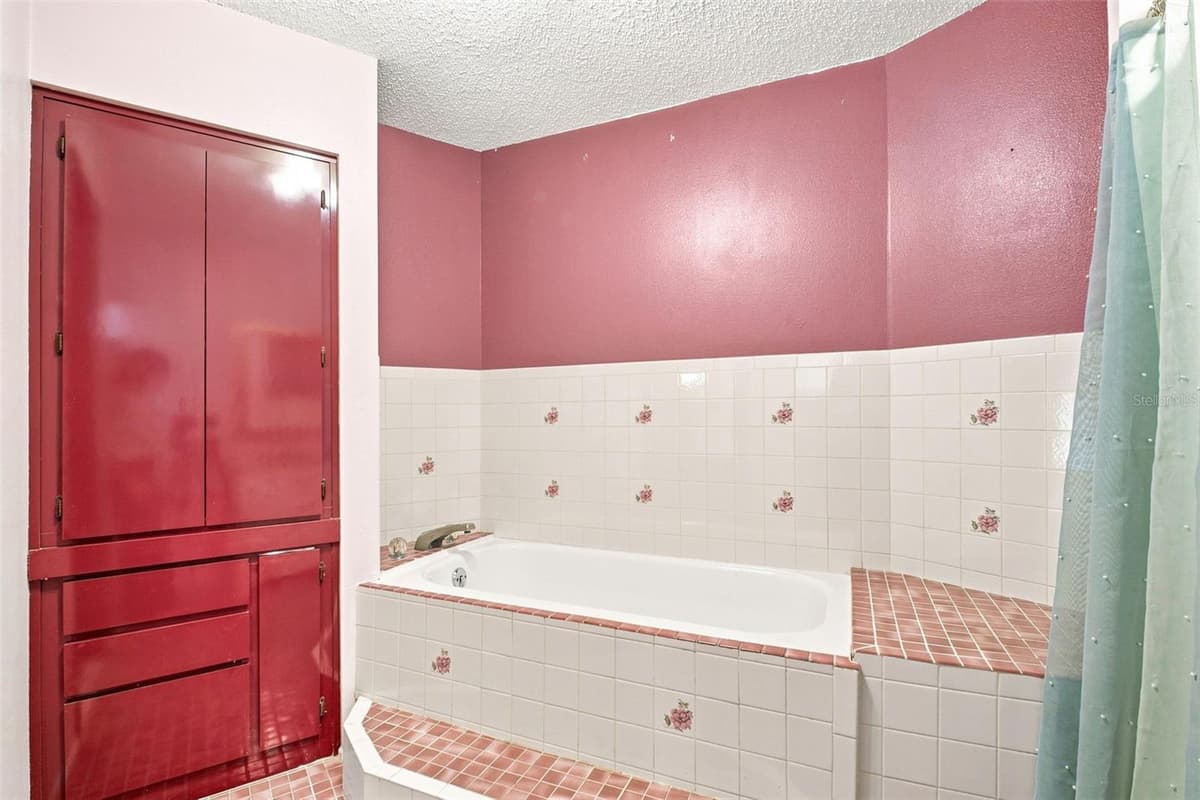 9230 JASMINE BOULEVARD — photo 39 of 55