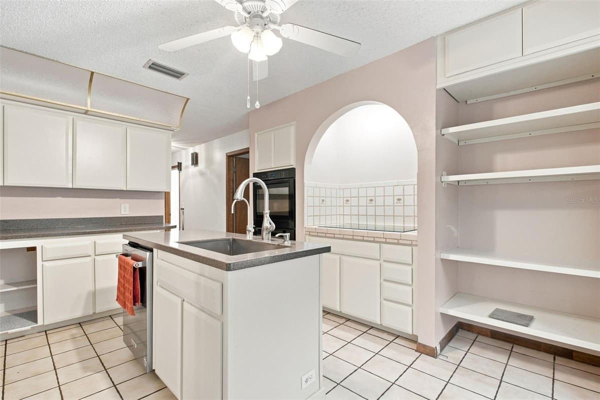 9230 JASMINE BOULEVARD — photo 14 of 55