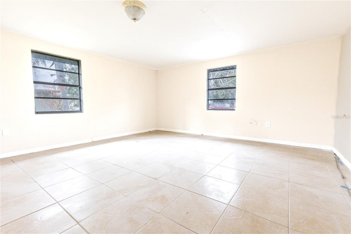 628 PETERSON STREET — photo 16 of 22
