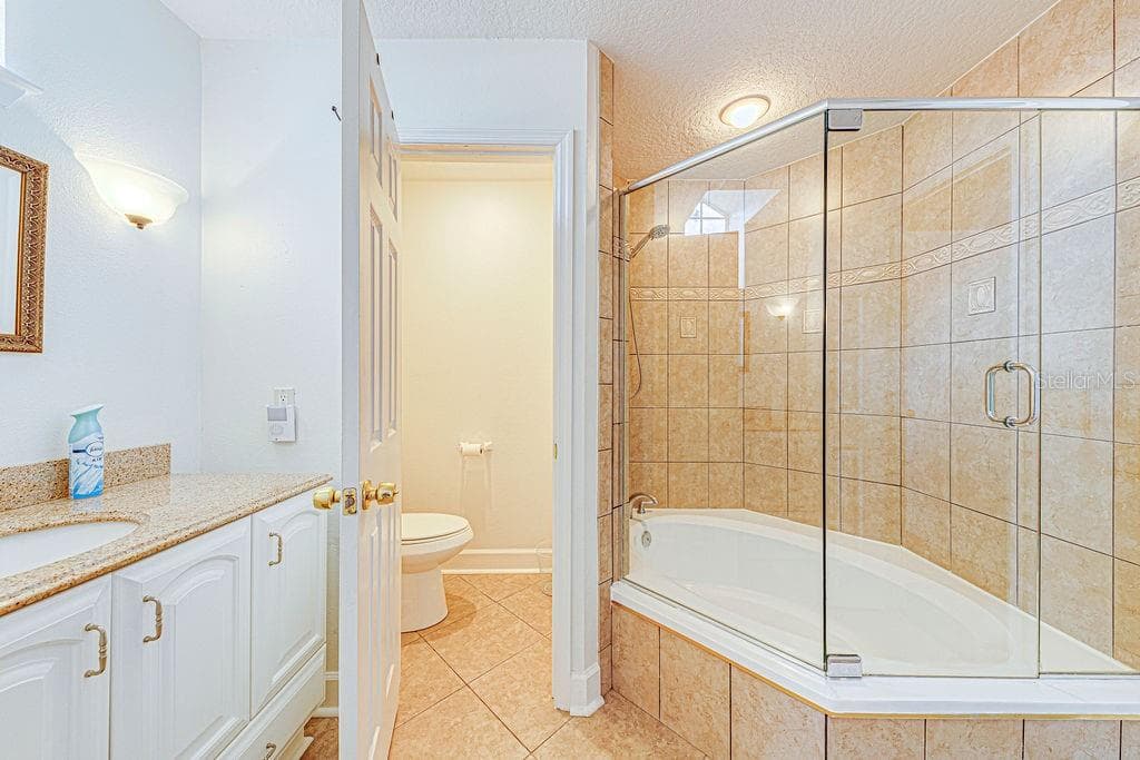 1545 FARRINDON CIRCLE — photo 13 of 52