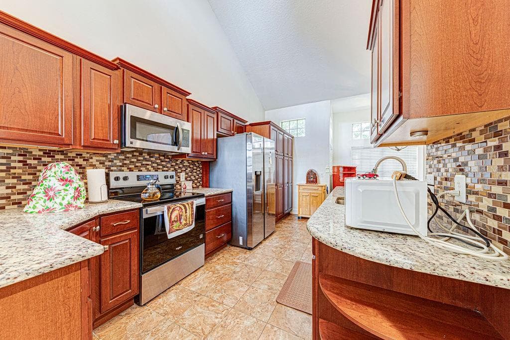 1545 FARRINDON CIRCLE — photo 8 of 52