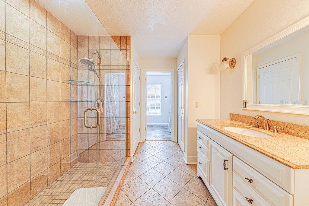 1545 FARRINDON CIRCLE — photo 18 of 52