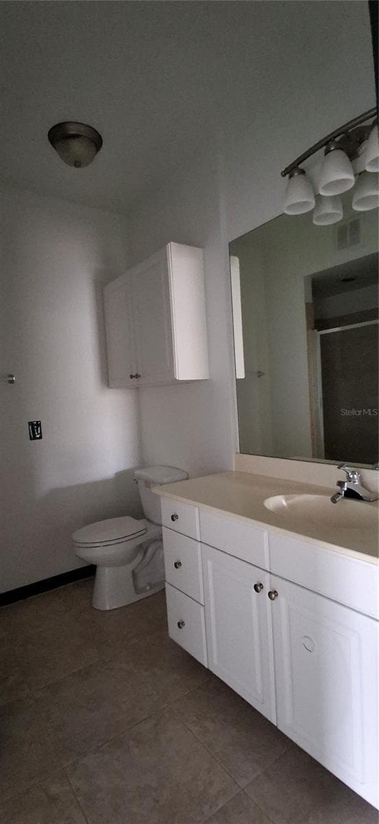 8539 GATE PARKWAY — photo 15 of 25