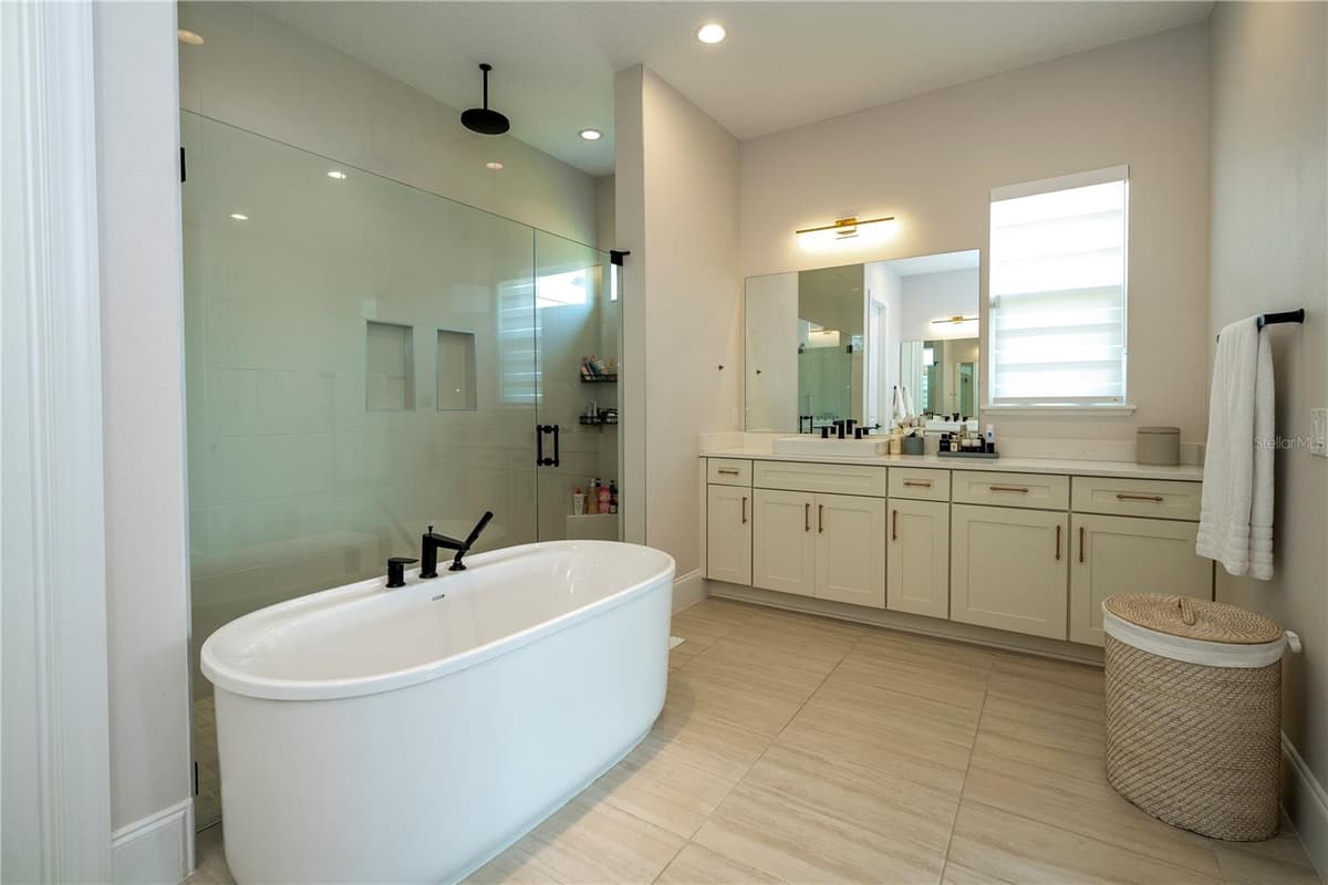 16744 BOLSENA DRIVE — photo 63 of 99
