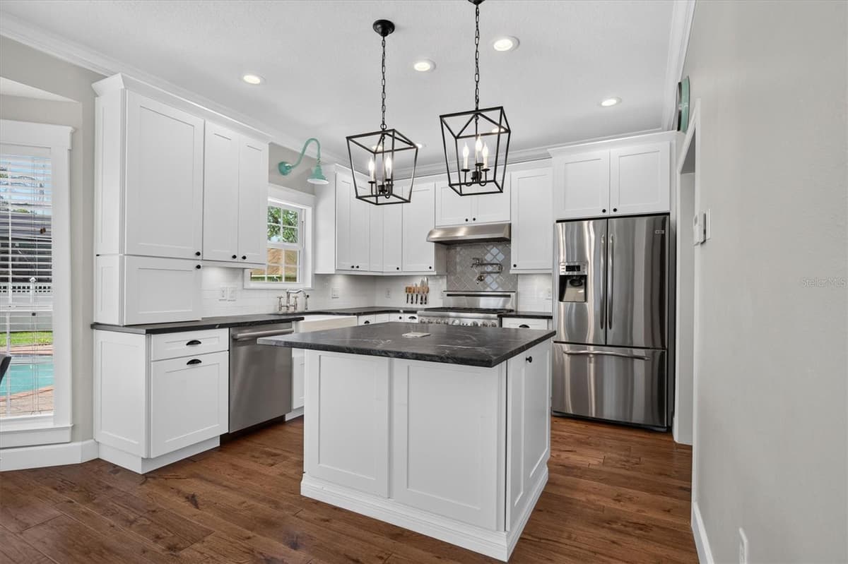 434 VALLEY VIEW DRIVE — photo 14 of 54