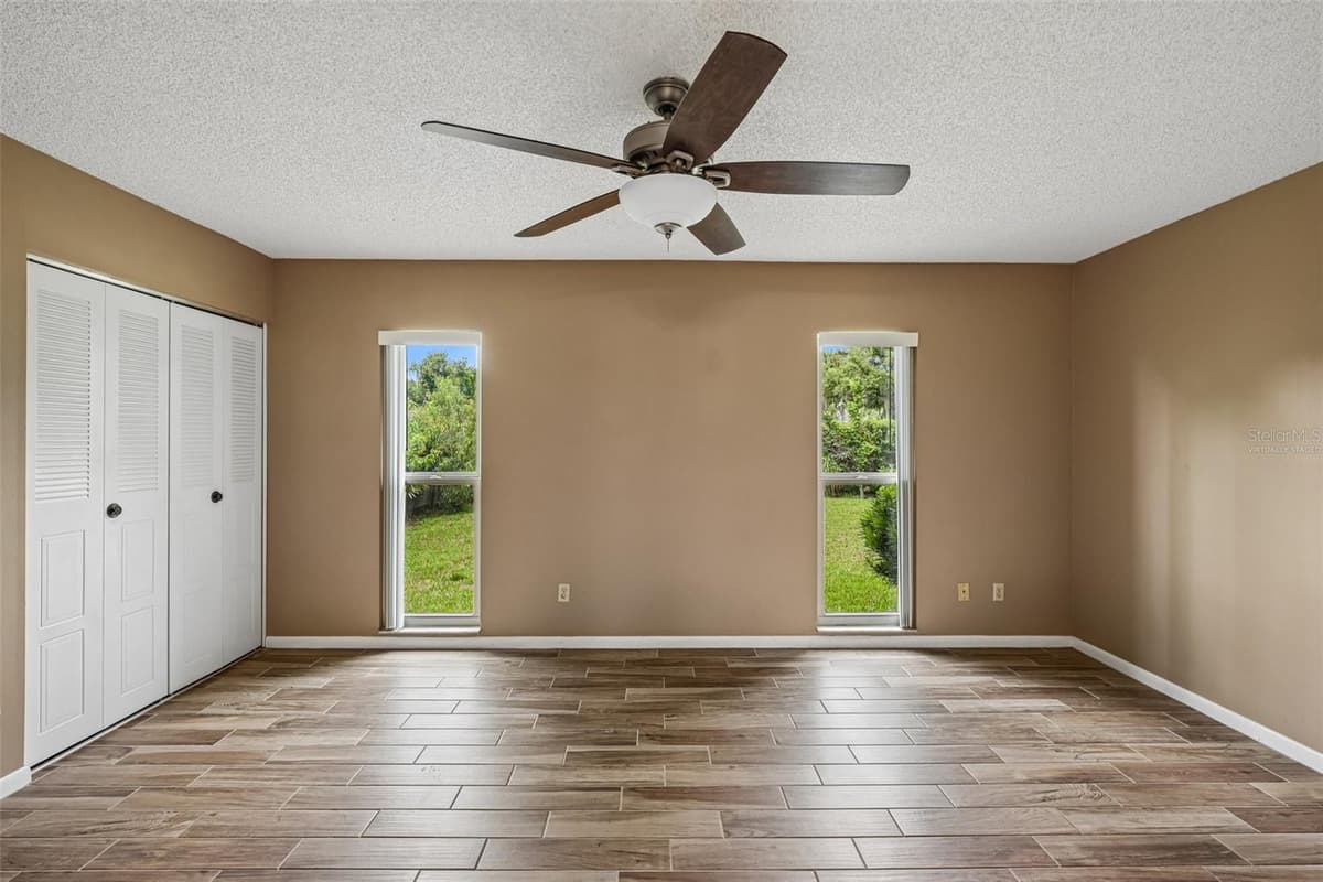 3718 SAND PEBBLE DRIVE — photo 20 of 47