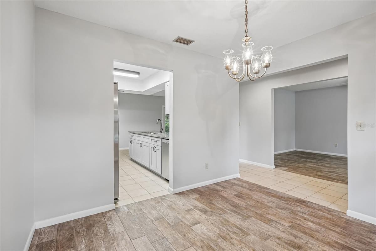 3718 SAND PEBBLE DRIVE — photo 11 of 47