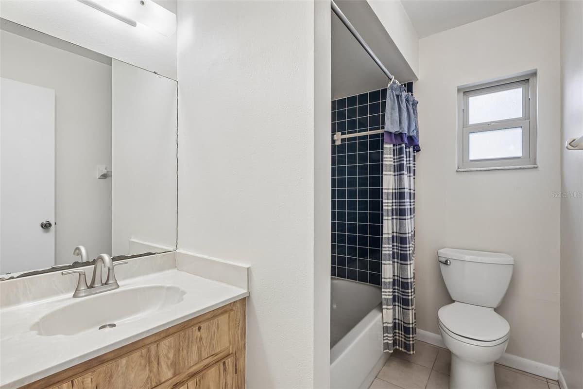 3718 SAND PEBBLE DRIVE — photo 27 of 47