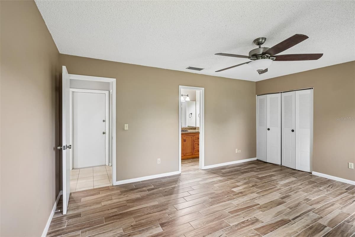 3718 SAND PEBBLE DRIVE — photo 19 of 47