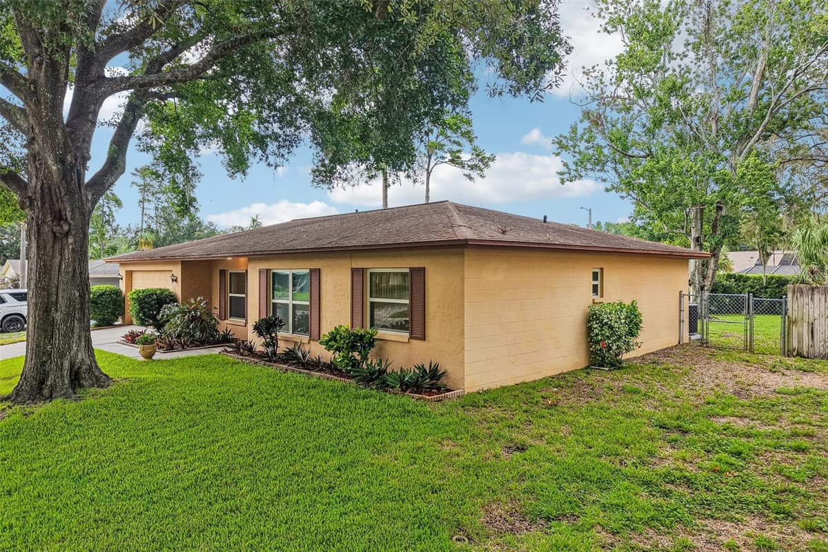 3718 SAND PEBBLE DRIVE — photo 44 of 47