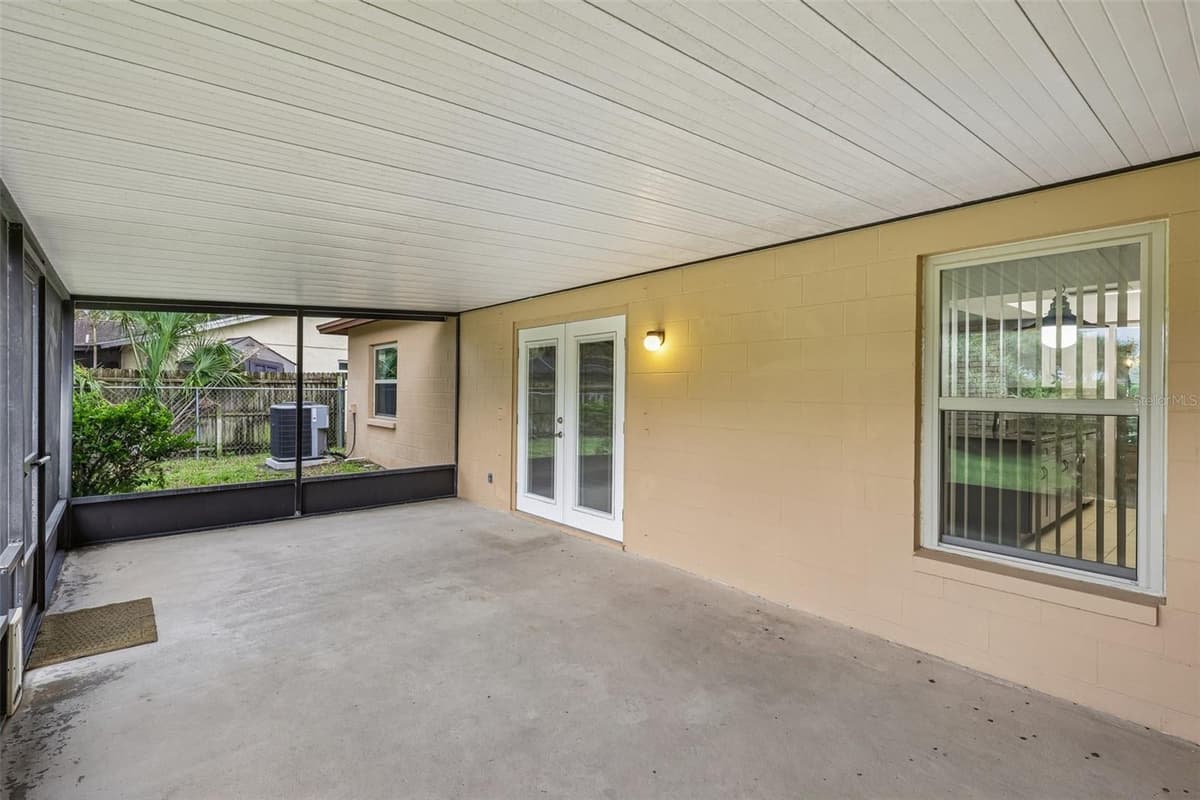 3718 SAND PEBBLE DRIVE — photo 31 of 47
