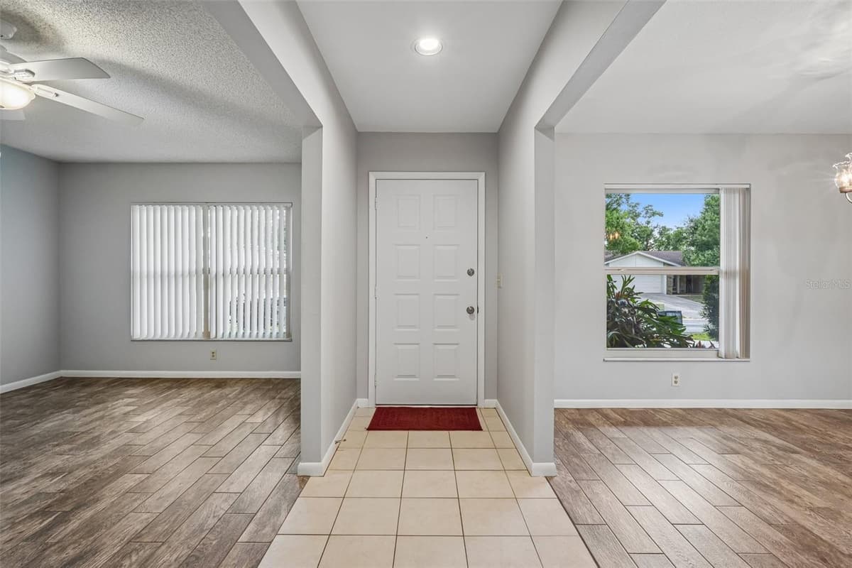 3718 SAND PEBBLE DRIVE — photo 3 of 47