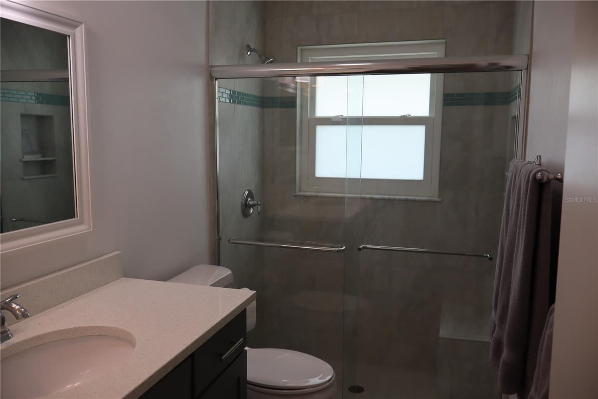 18 GOLFVIEW COURT — photo 36 of 67