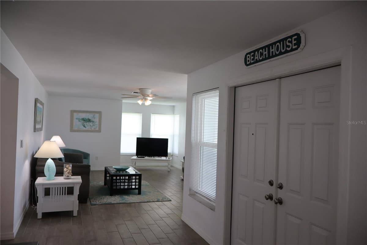 18 GOLFVIEW COURT — photo 12 of 67