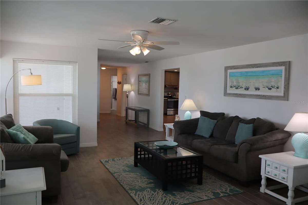 18 GOLFVIEW COURT — photo 13 of 67
