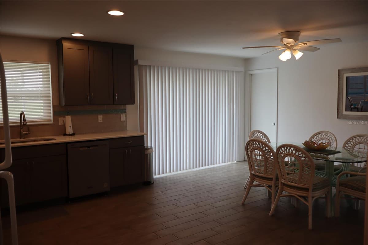 18 GOLFVIEW COURT — photo 20 of 67