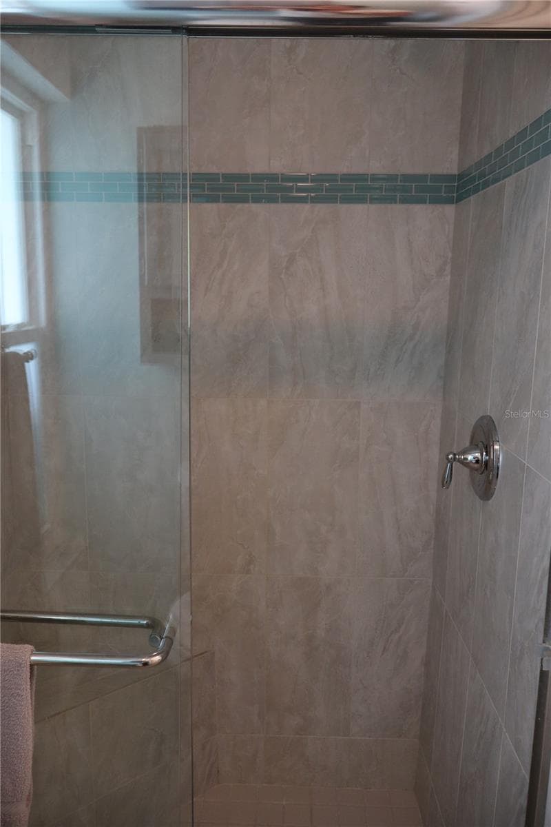 18 GOLFVIEW COURT — photo 32 of 67