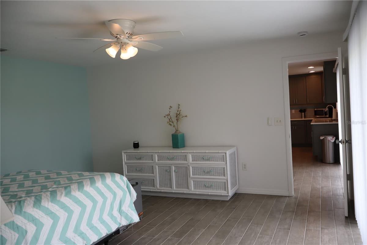 18 GOLFVIEW COURT — photo 33 of 67