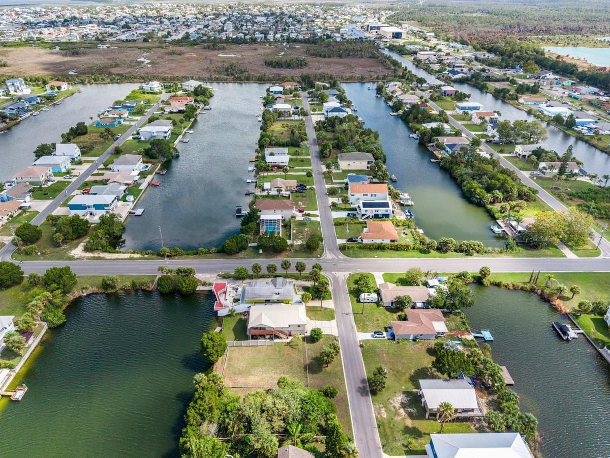 3287 SEA GRAPE DRIVE — photo 8 of 14