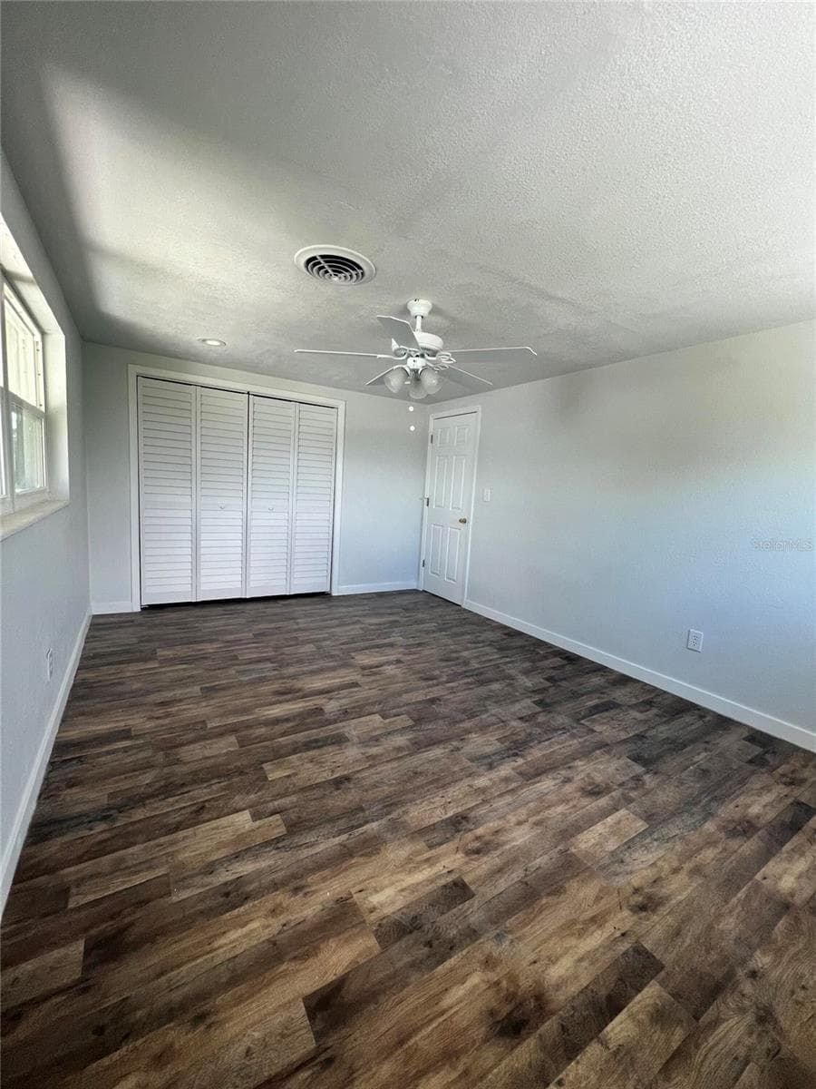 744 LEMON AVENUE — photo 12 of 19