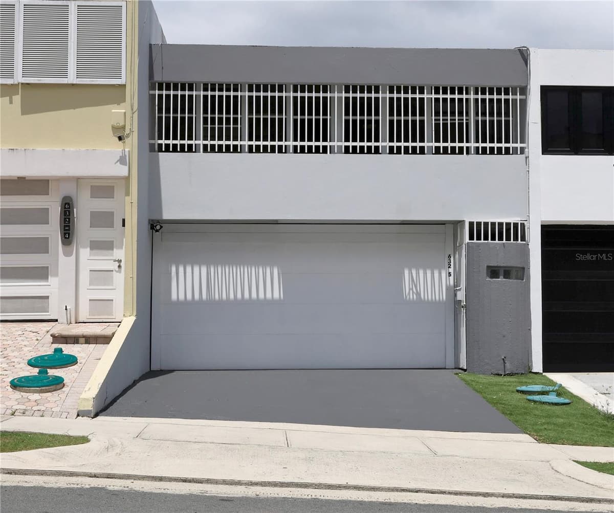 632-5 AVE. SAN PATRICIO — photo 1 of 19