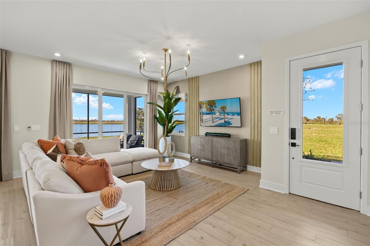 12829 JADE EMPRESS LOOP — photo 4 of 40