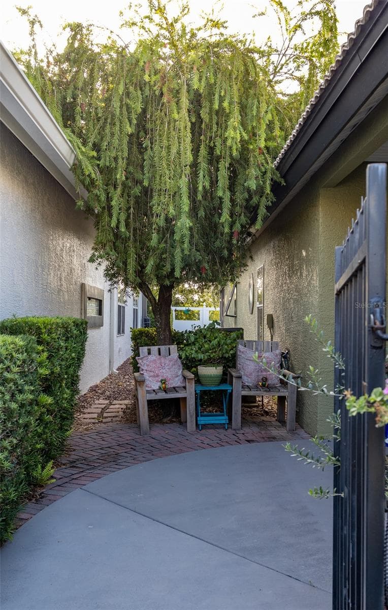 8027 SAINT ANDREWS WAY — photo 41 of 45