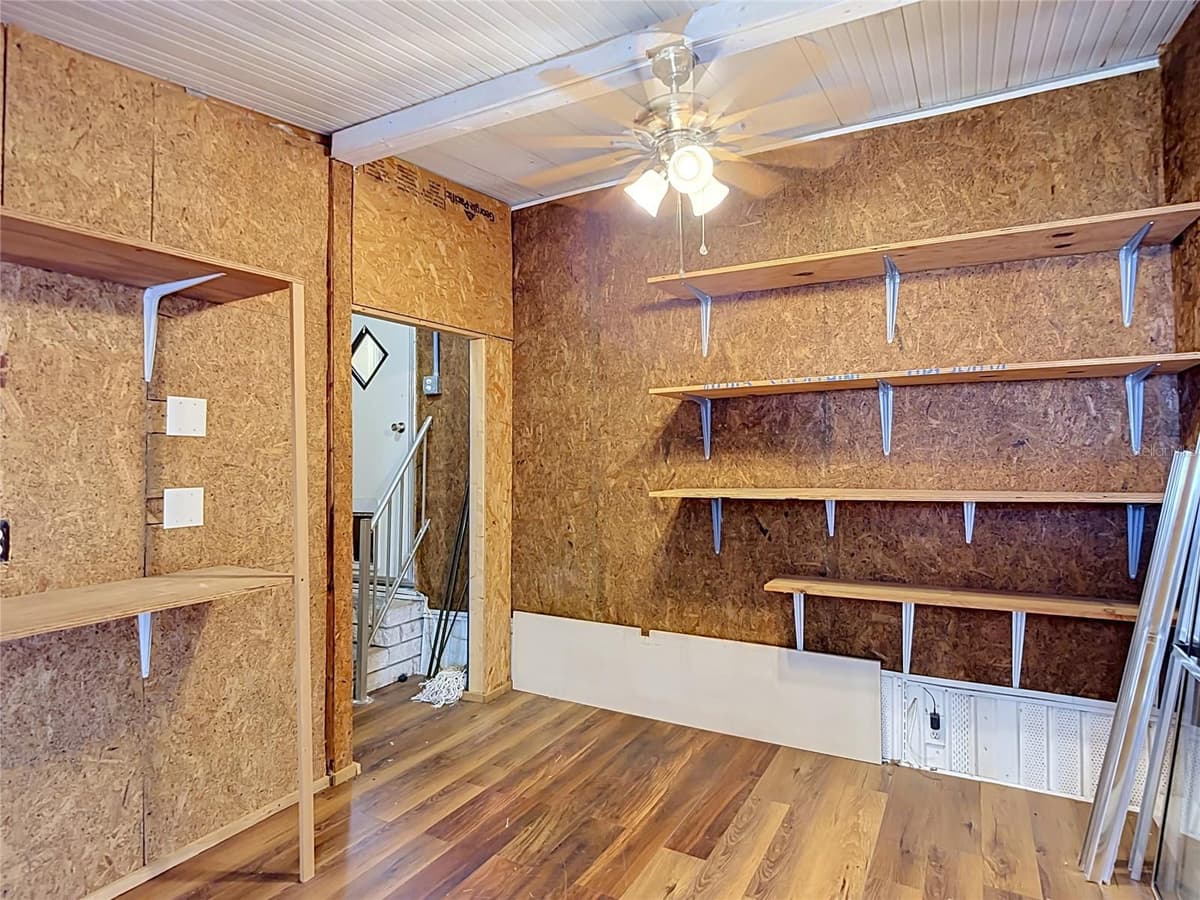 39032 OLA AVENUE — photo 28 of 32