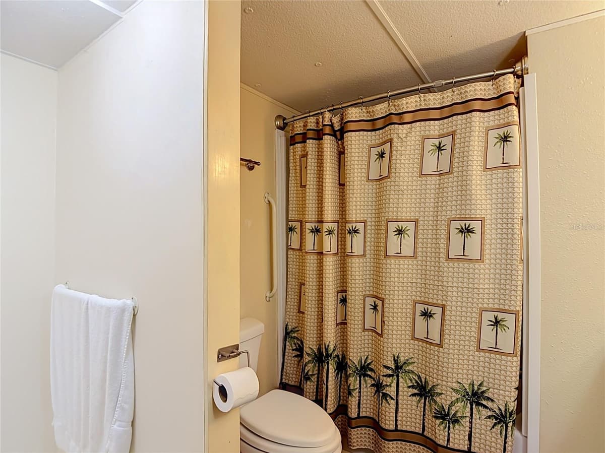 39032 OLA AVENUE — photo 19 of 32