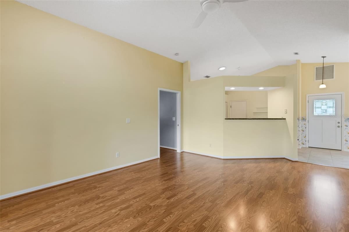 4430 FERN DRIVE — photo 9 of 75