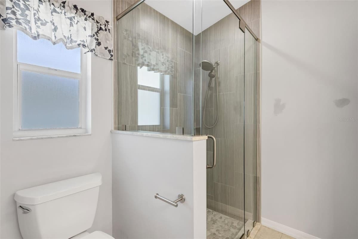 4430 FERN DRIVE — photo 37 of 75