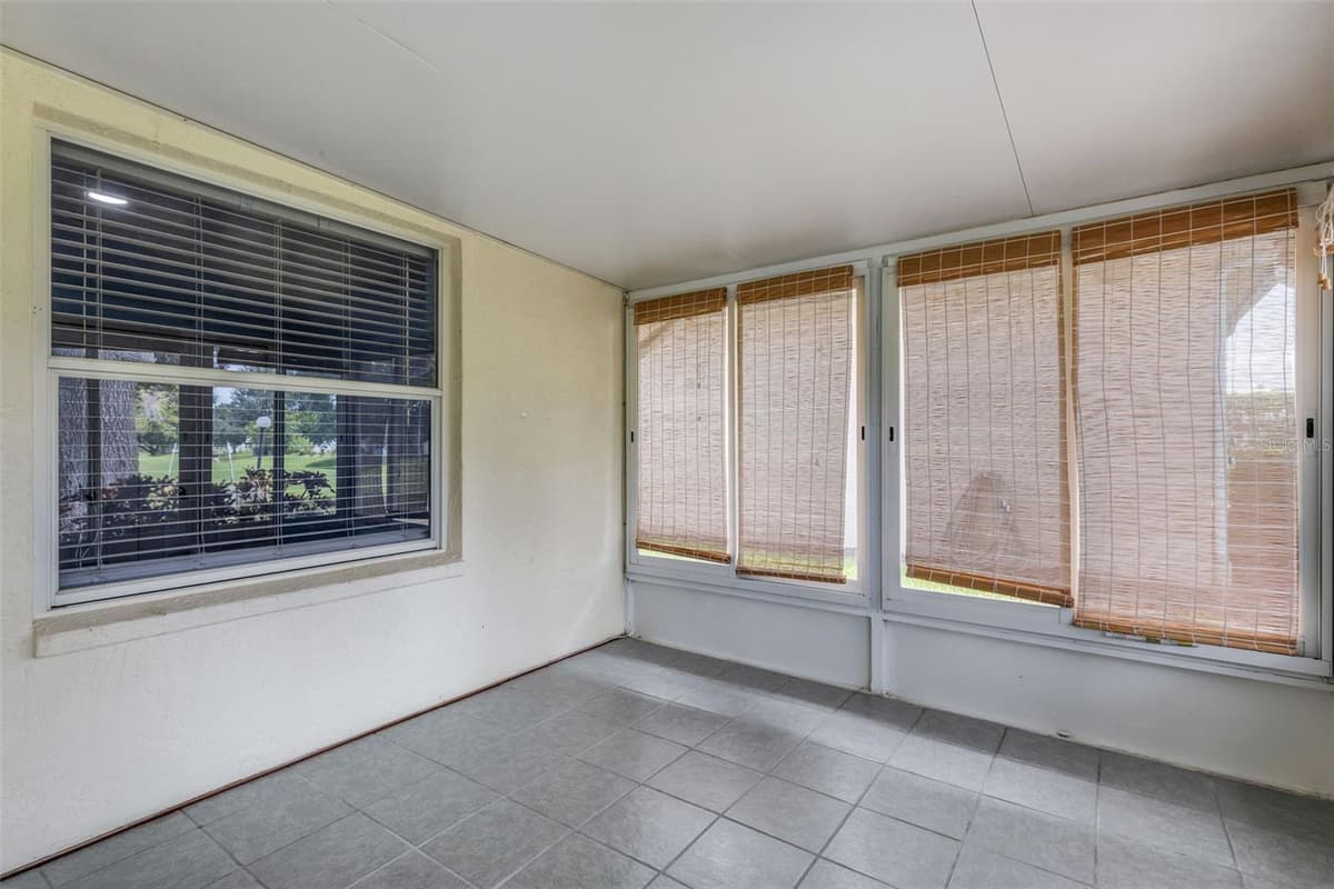 4430 FERN DRIVE — photo 18 of 75