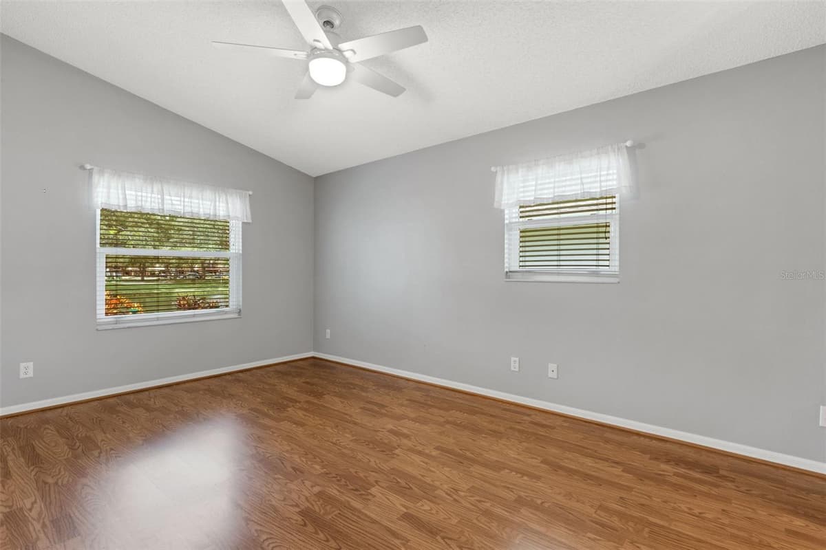 4430 FERN DRIVE — photo 32 of 75