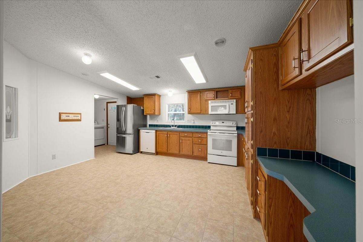 3551 120TH STREET — photo 7 of 59