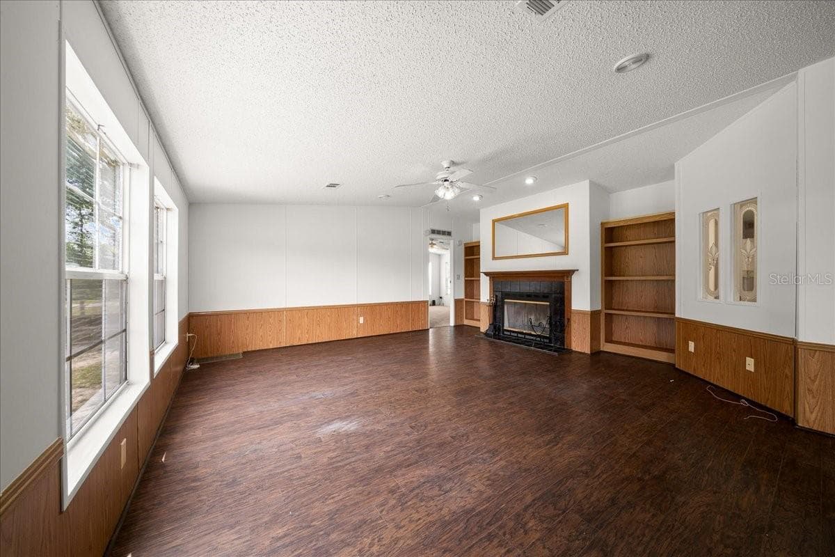 3551 120TH STREET — photo 13 of 59