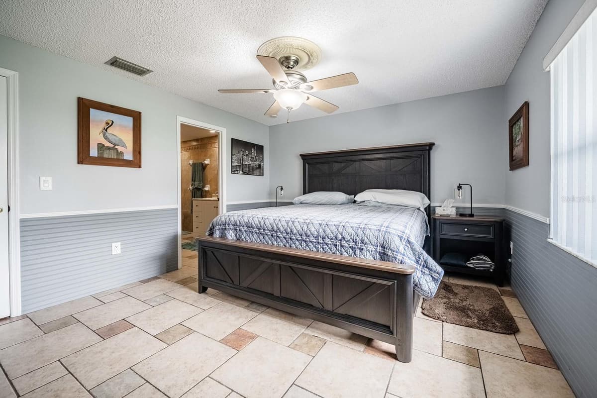 3623 OPAL DRIVE — photo 7 of 32