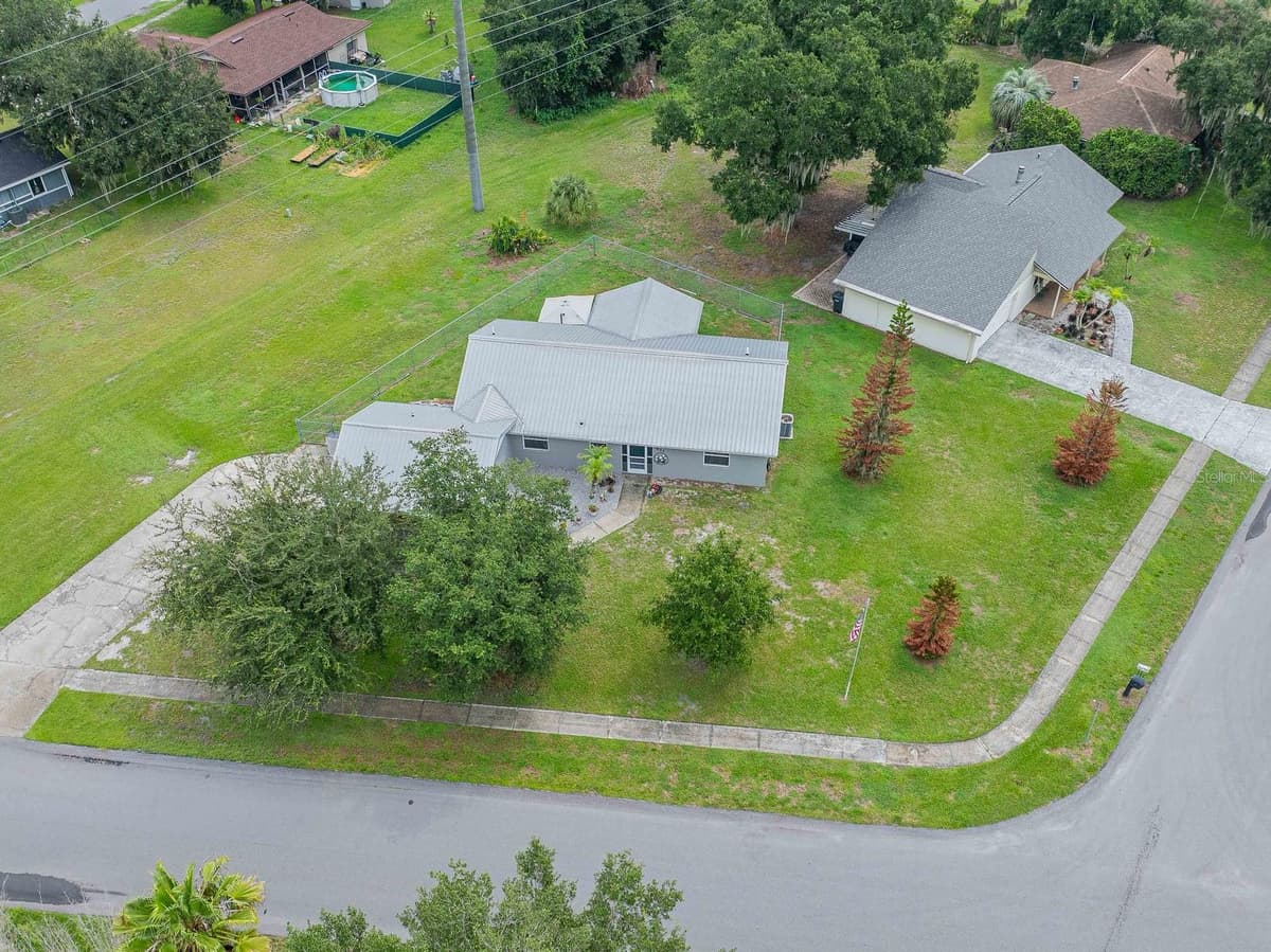 3623 OPAL DRIVE — photo 5 of 32