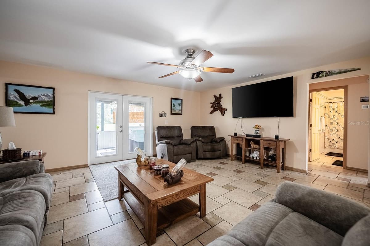 3623 OPAL DRIVE — photo 18 of 32