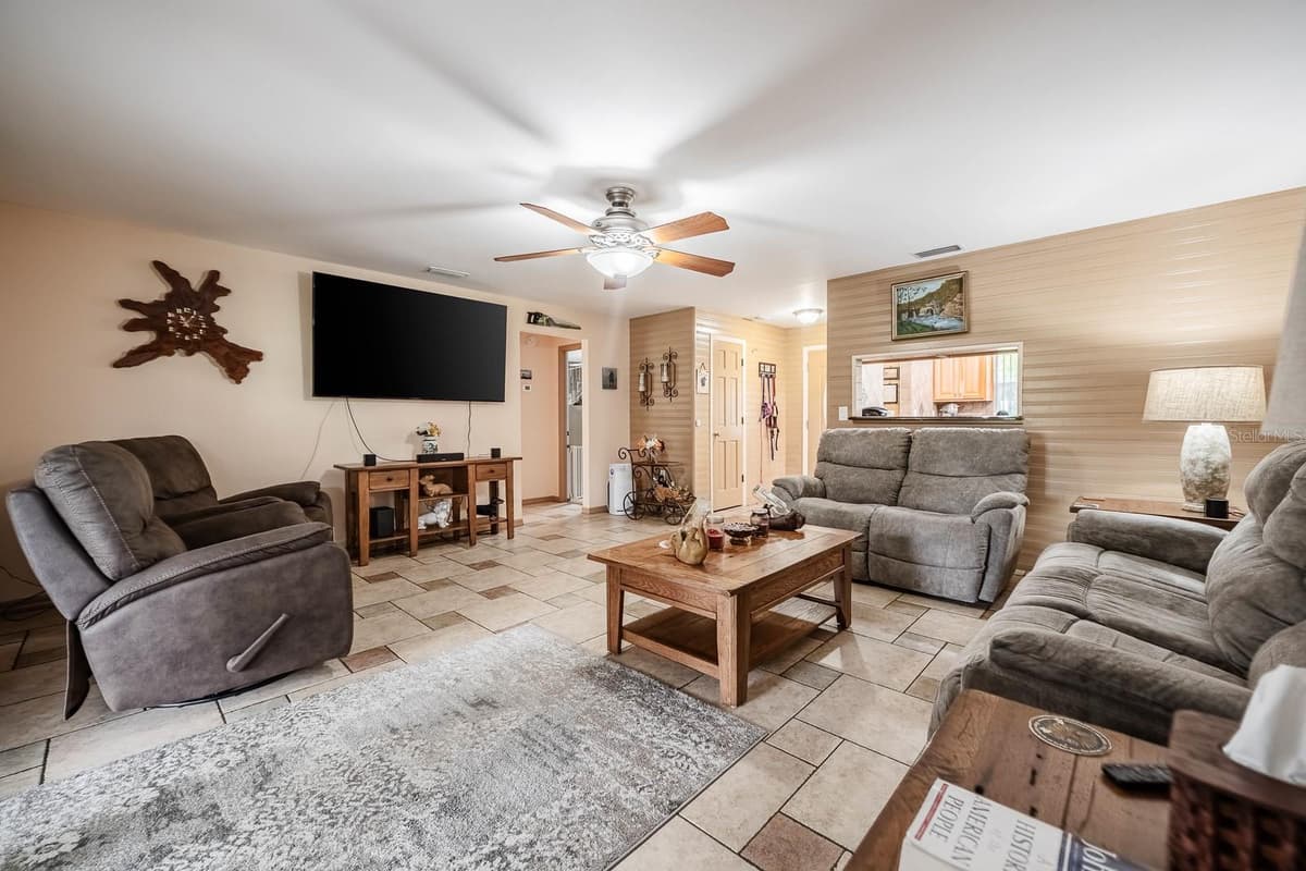 3623 OPAL DRIVE — photo 17 of 32