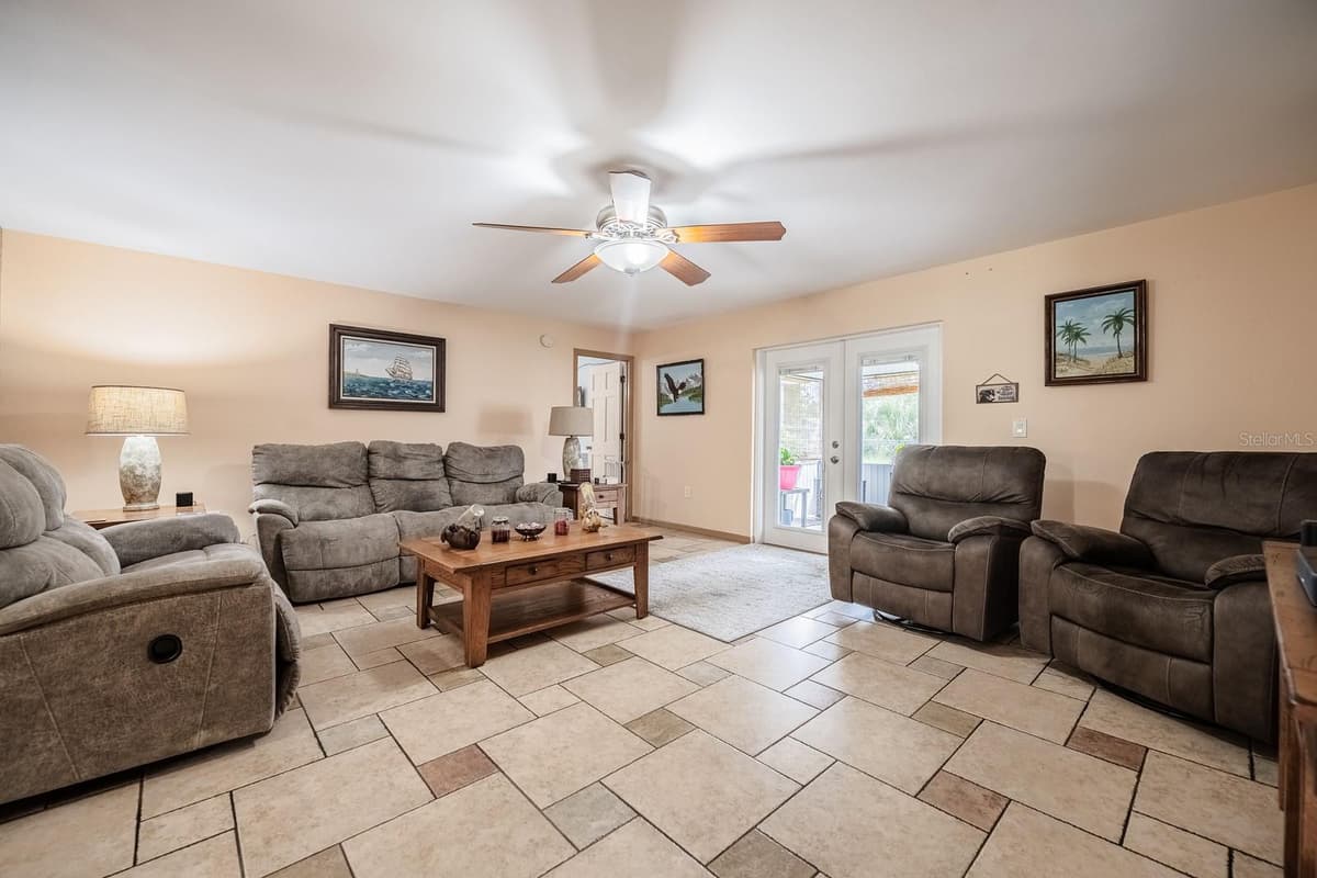 3623 OPAL DRIVE — photo 16 of 32