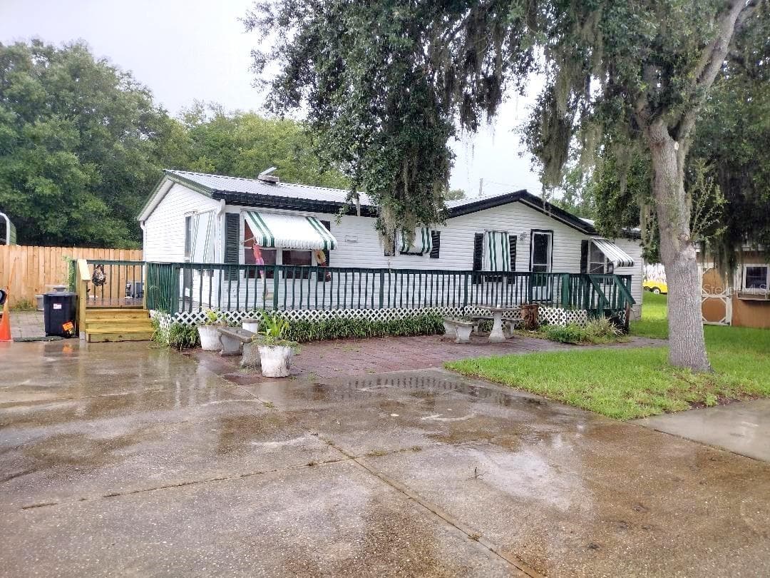 1176 COUNTY ROAD 305 — photo 1 of 22