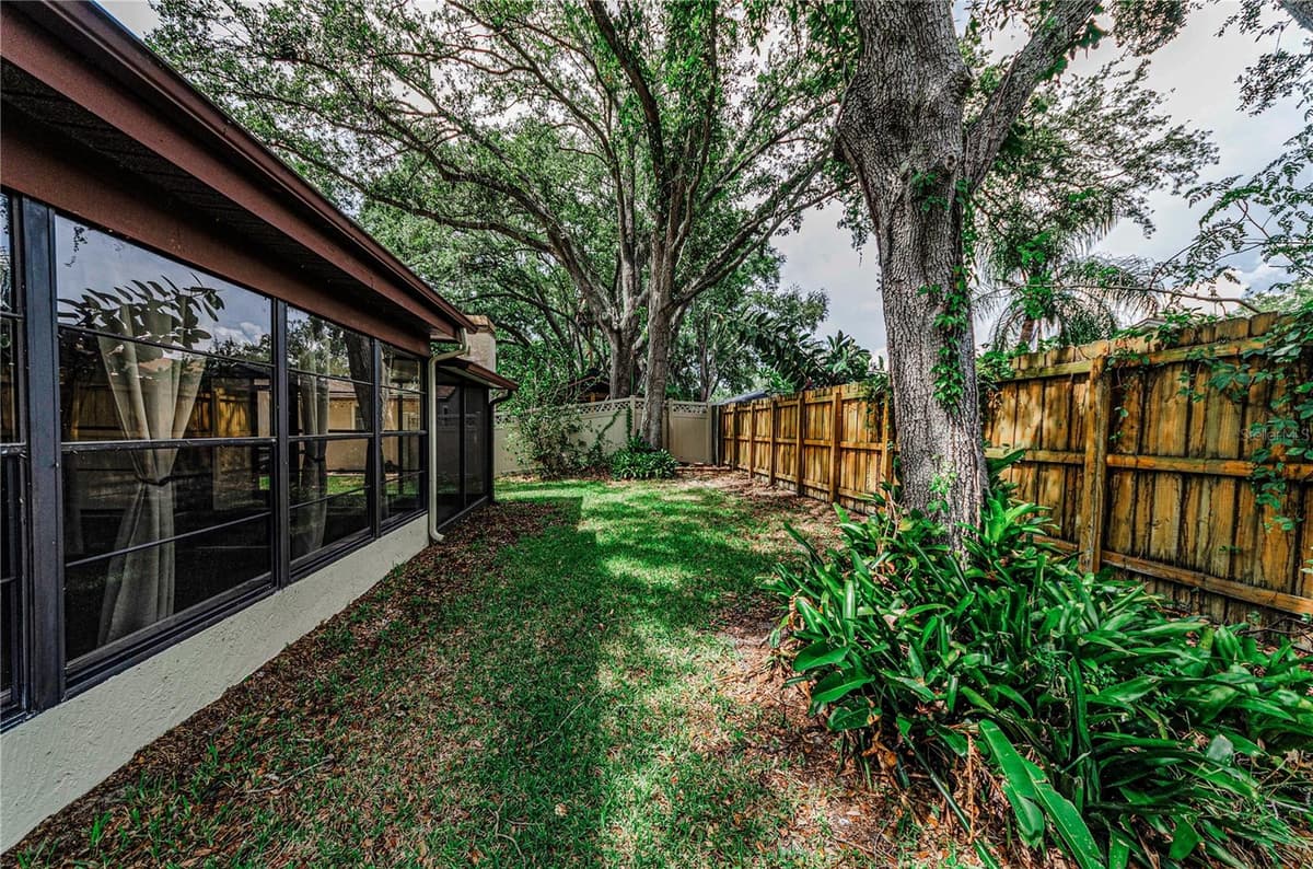 260 ARBOR GLEN DRIVE — photo 33 of 45